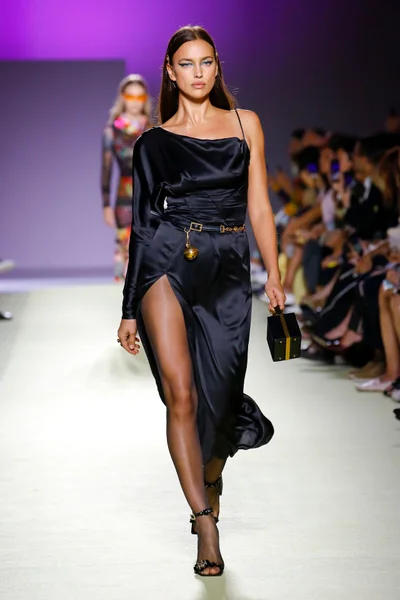 Look 40